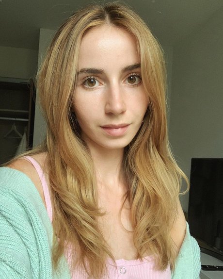 ロシアのアナルOnlyFans xxx 写真