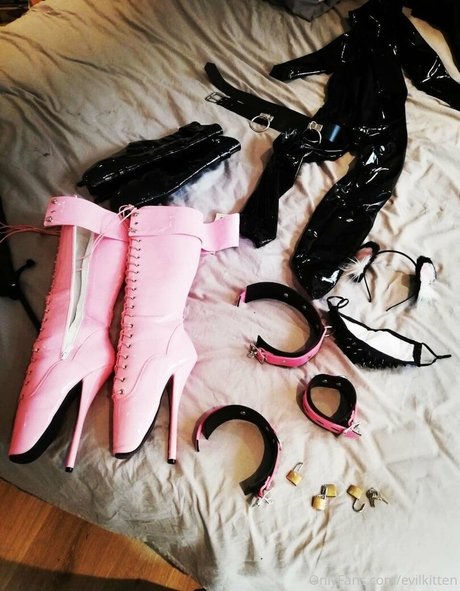 evilkitten 独占女優 写真