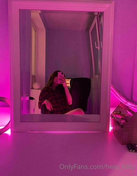 helo kitty アートスター 写真