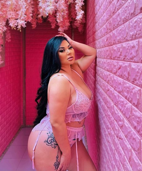 Mizuki Brown 美しいスター 写真