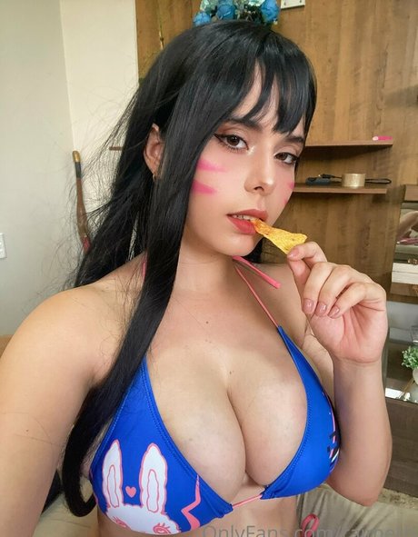 raimerri ヌード女優 写真