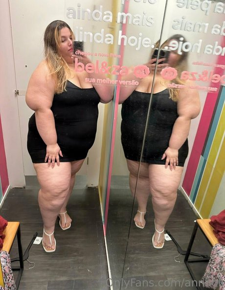 annaoli 高品質モデル 写真
