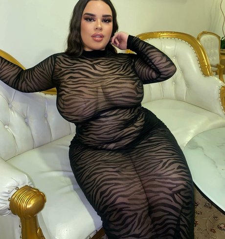 Curvyexoticaa xxxポルノスター 写真