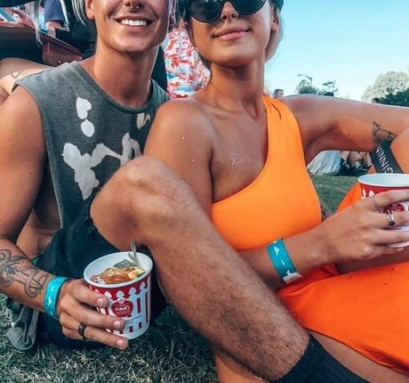 Ariella Nyssa ポルノスター HD 写真