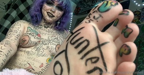 teasinglytrashed ポルノスター 写真