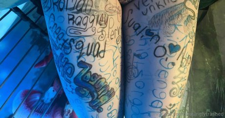 teasinglytrashed スター 裸 写真