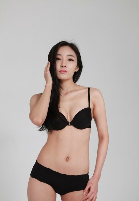 ゲイのインフルエンサーOnlyFans ポルノ ギャラリー