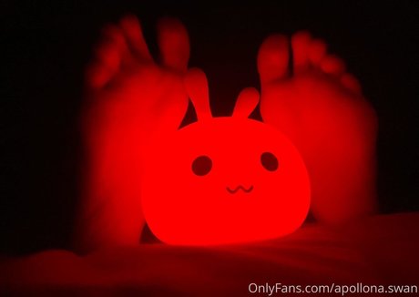 apollona swan スター 裸 ギャラリー