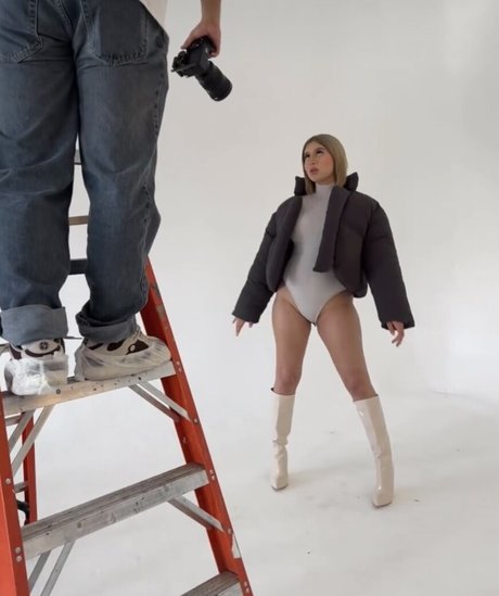 Laurimfgarciaa セクシーモデル 画像