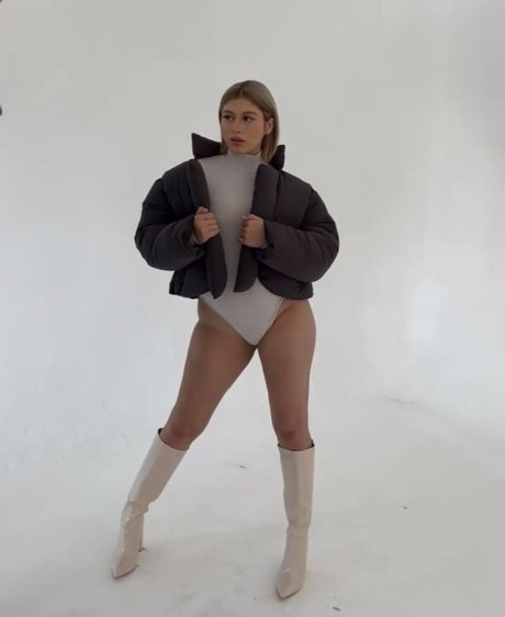 Laurimfgarciaa ホットなポルノスター 写真