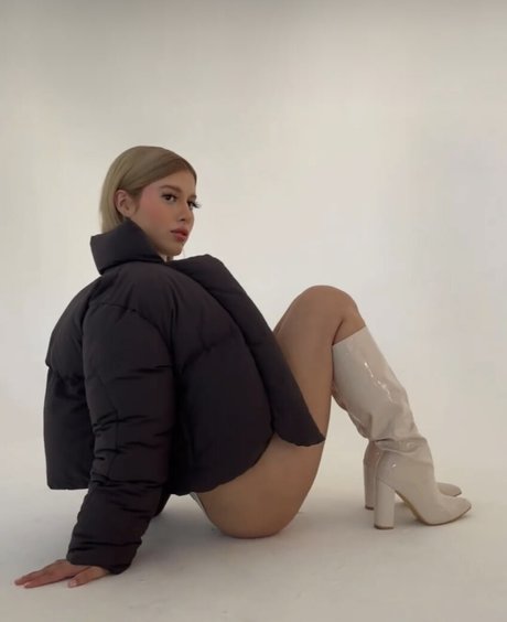 Laurimfgarciaa XXXモデル アーカイブ