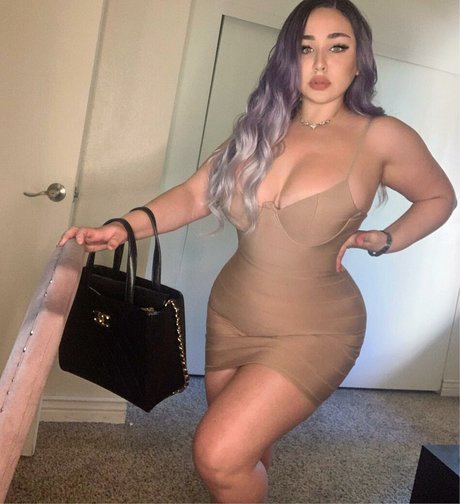 巨乳騎乗位OnlyFans ホットセクシー 写真