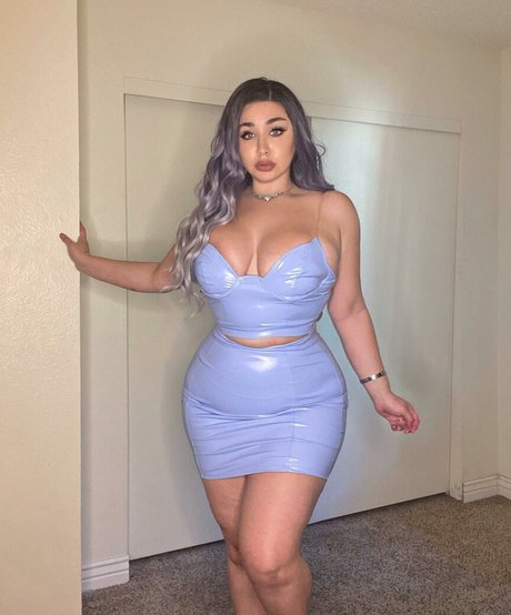 Tana Habibi 素敵なモデル 画像