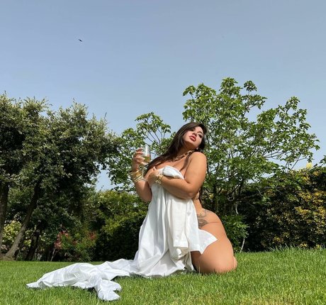 Victorya Addad アートスター 画像