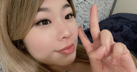babiebeezz2 0 ポルノスター セクシー 写真