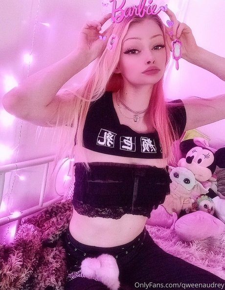 qweenaudrey HDポルノスター 写真