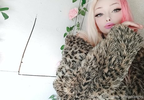qweenaudrey 高品質モデル 写真