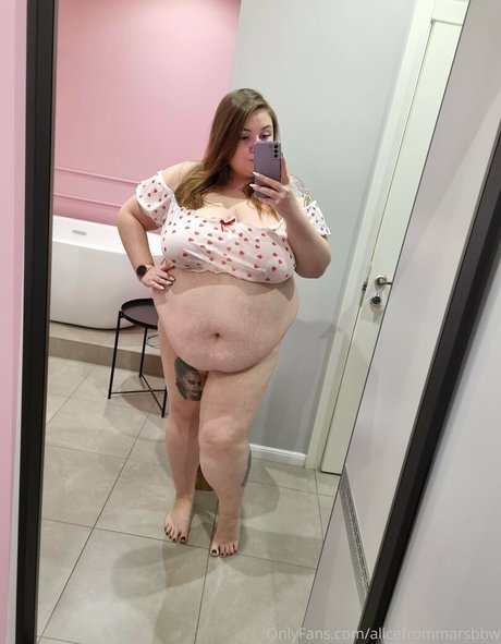 alicefrommarsbbw ヌードモデル ギャラリー