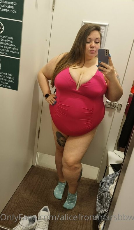 alicefrommarsbbw トップモデル 写真