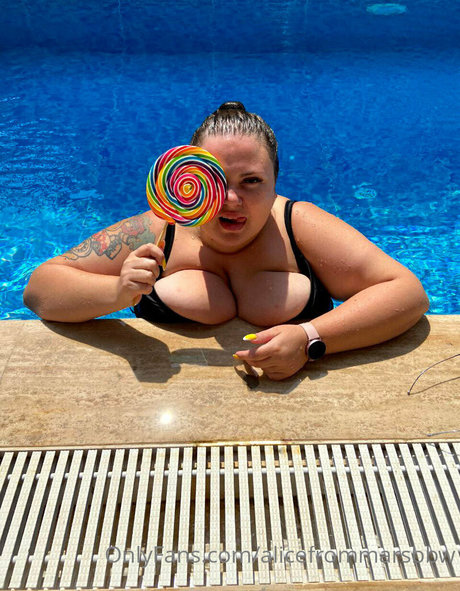 alicefrommarsbbw ポルノスター 可愛い 画像