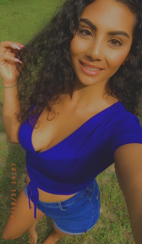 Priya Singh ホットなスター 写真