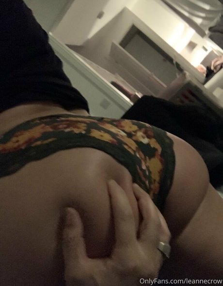 leannecrow セックスモデル 画像