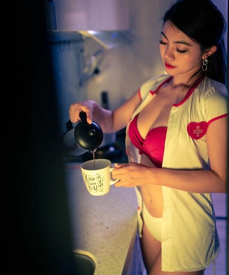 peggykuo1123 セクシーなスター 写真