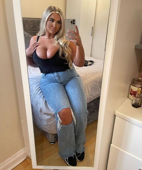Brittany T ポルノスター 可愛い 写真