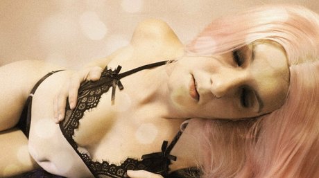 layannadoromitji ヌード女優 写真
