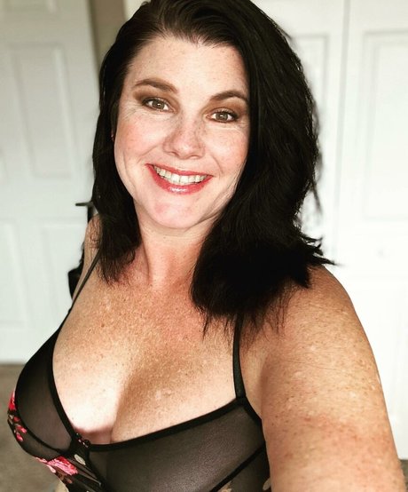 Crystal McBootay ヌードモデル 写真