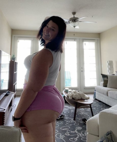 Crystal McBootay ヌードモデル ギャラリー