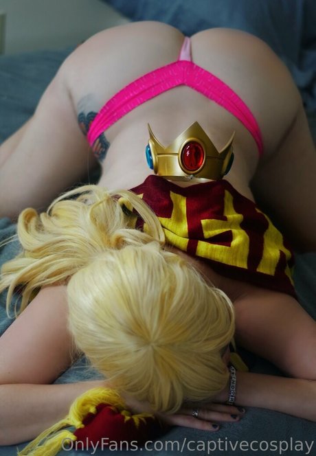 captivecosplay ポルノスター エロティック 写真