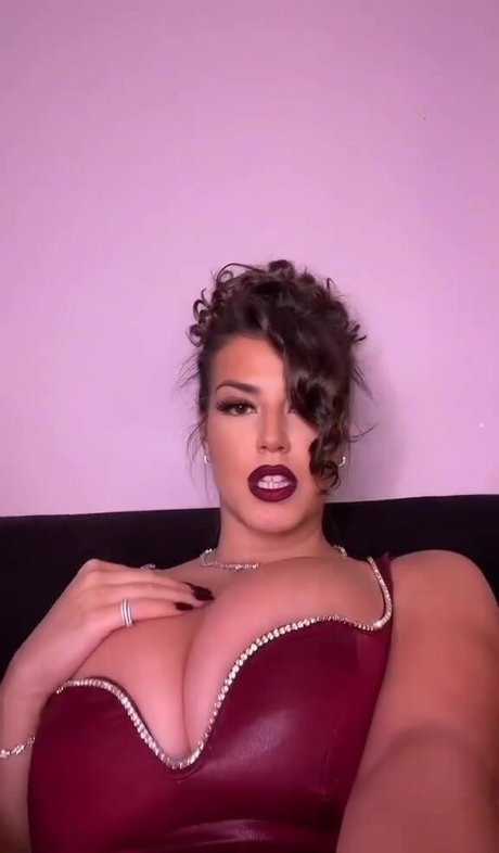 Gena トップモデル 写真