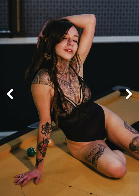 Lola Freak セックスモデル 写真