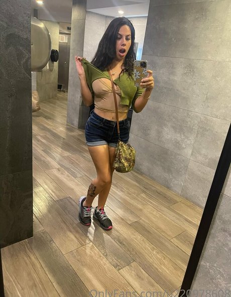 lizbethoficial 独占ポルノスター 画像