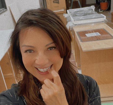 Ming Na Wen 裸モデル 画像