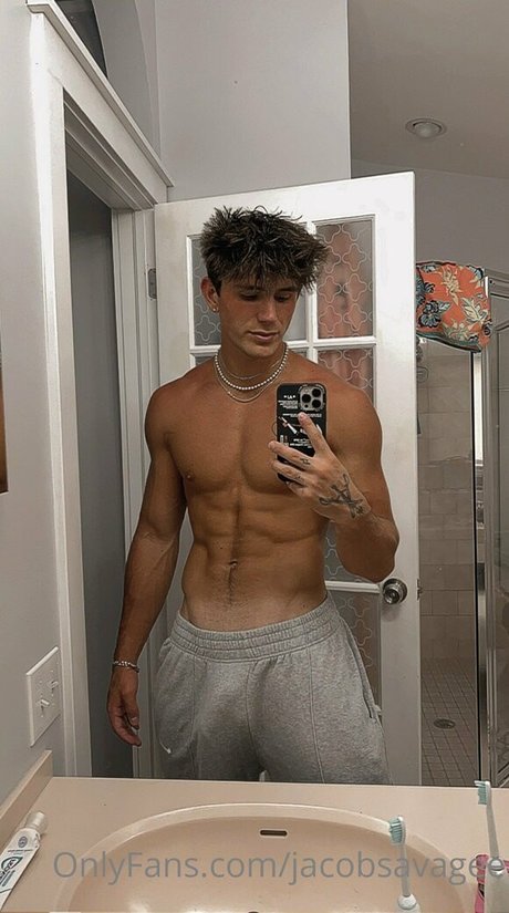 jacobsavagee ヌードモデル 写真