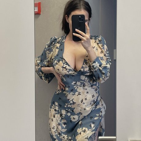 Kamilla Karieva 美しいモデル アーカイブ