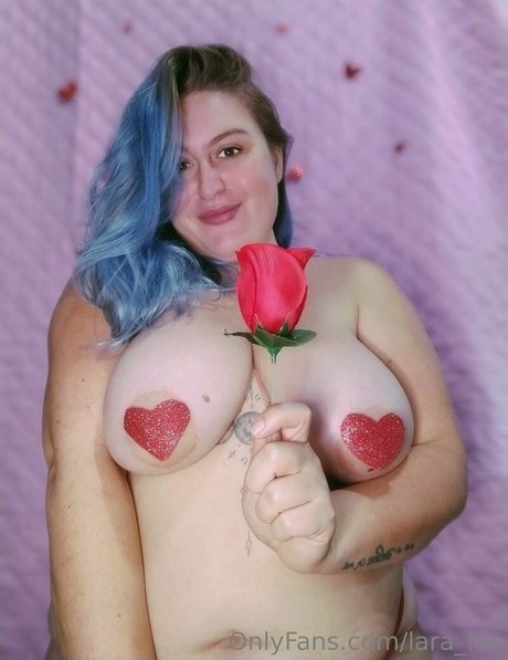 lara lee セクシーなスター 画像