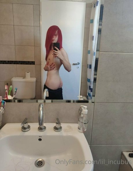 lil incubus ヌードスター 写真