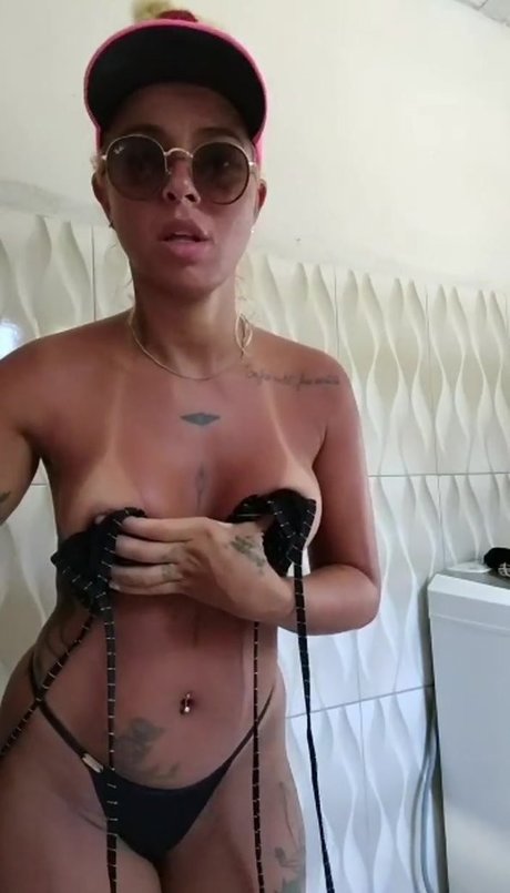 Marcia Dias Farias かわいいポルノスター 画像