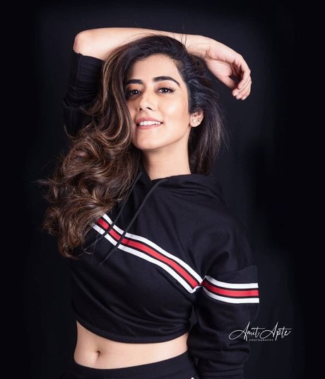 Jonita Gandhi 高品質のスター 画像