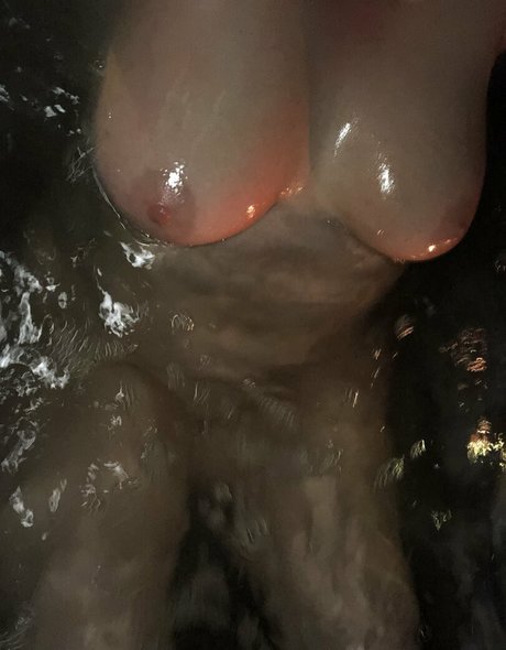 naughtyredmilf かわいいポルノスター ギャラリー