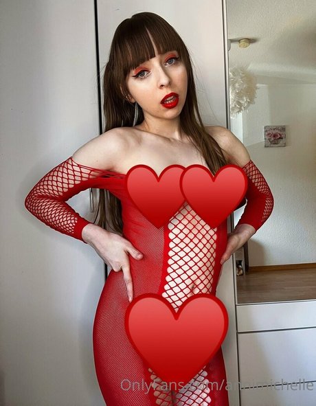 annimichelle profile image