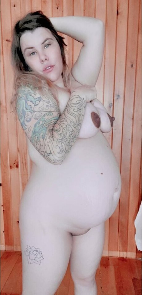 lilythemilf アダルト女優 画像
