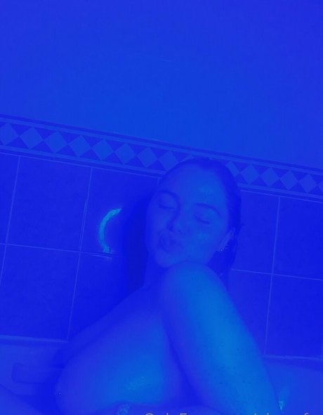 elmnsfw ポルノスター 写真