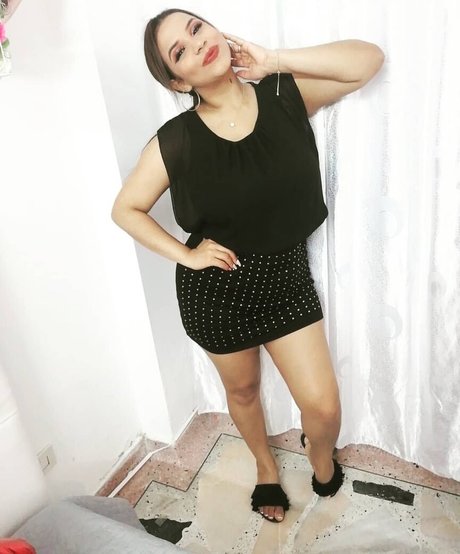 Isa Gomez HDポルノスター アーカイブ