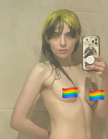 dorianelectra トップモデル 写真