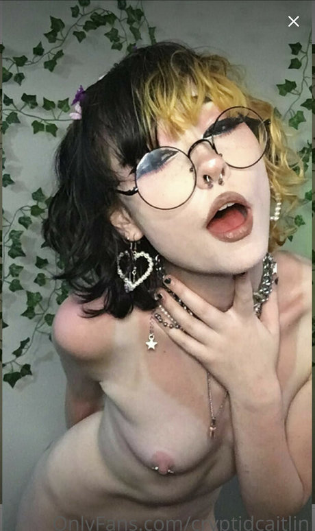 sapphic thespian ポルノスター トップ 写真