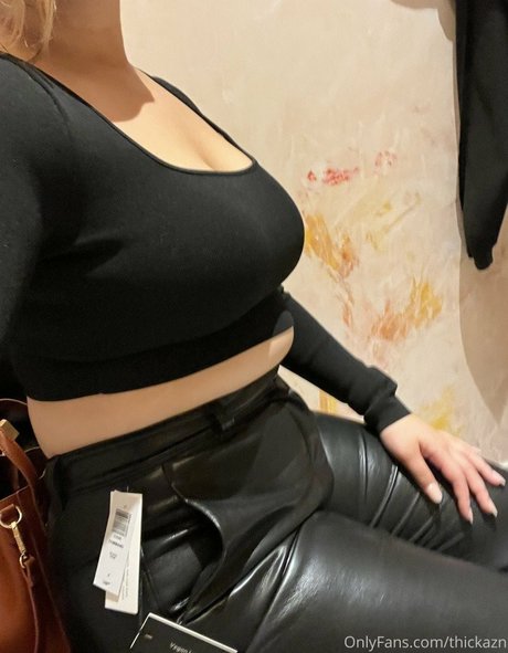 ThickAzn セクシーなスター アーカイブ